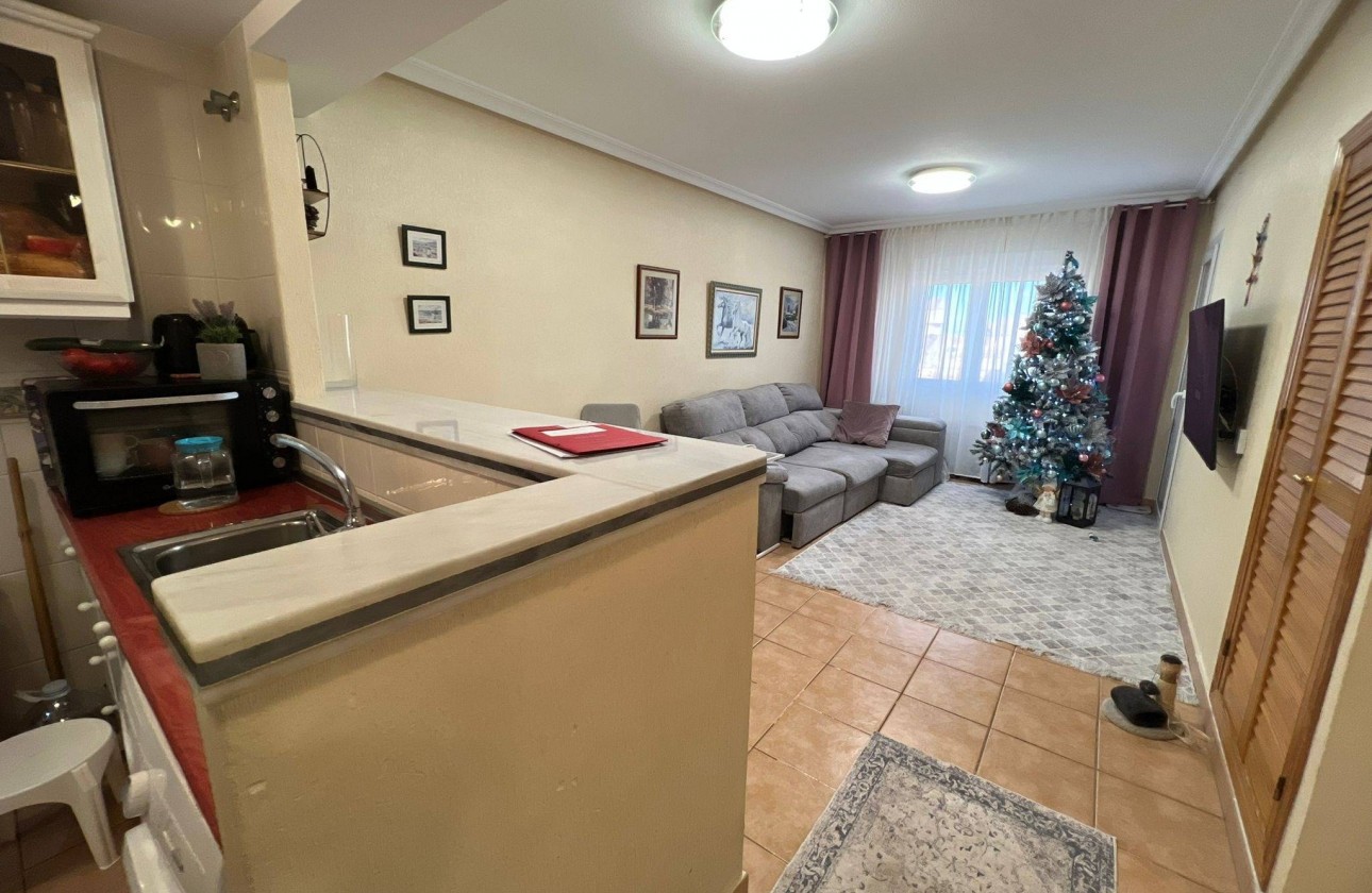 Reventa - Apartamento / piso - Torrevieja - Aguas Nuevas