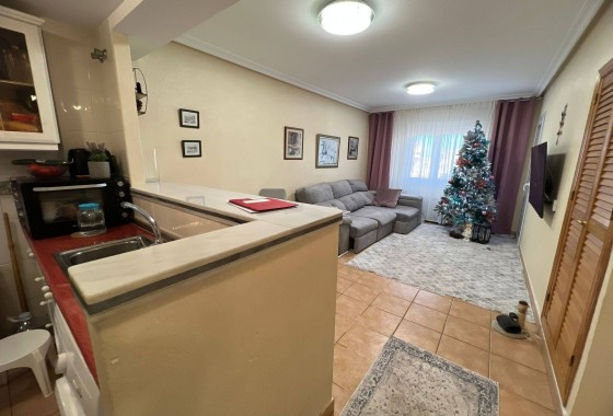 Reventa - Apartamento / piso - Torrevieja - Aguas Nuevas