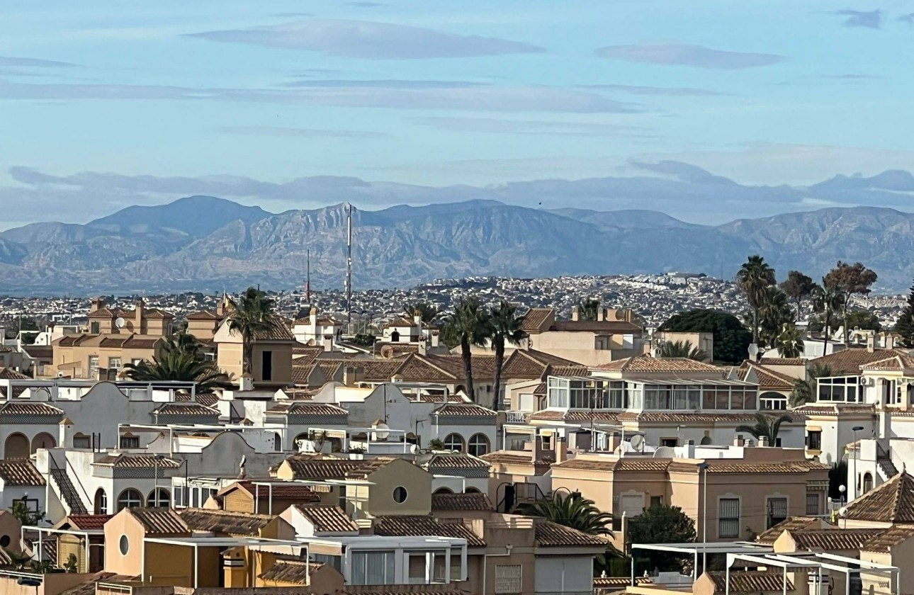 Reventa - Apartamento / piso - Torrevieja - Aguas Nuevas