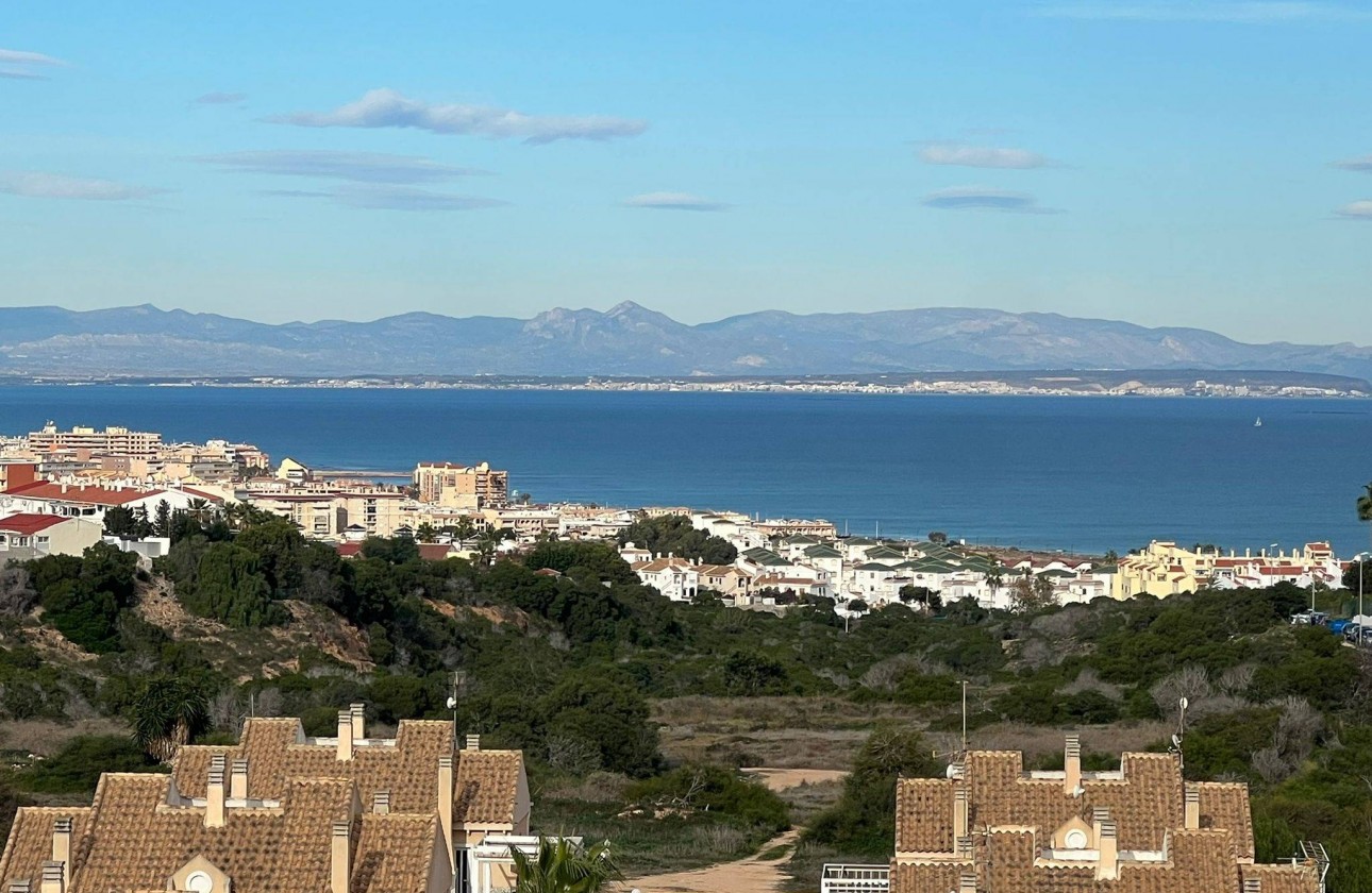 Reventa - Apartamento / piso - Torrevieja - Aguas Nuevas