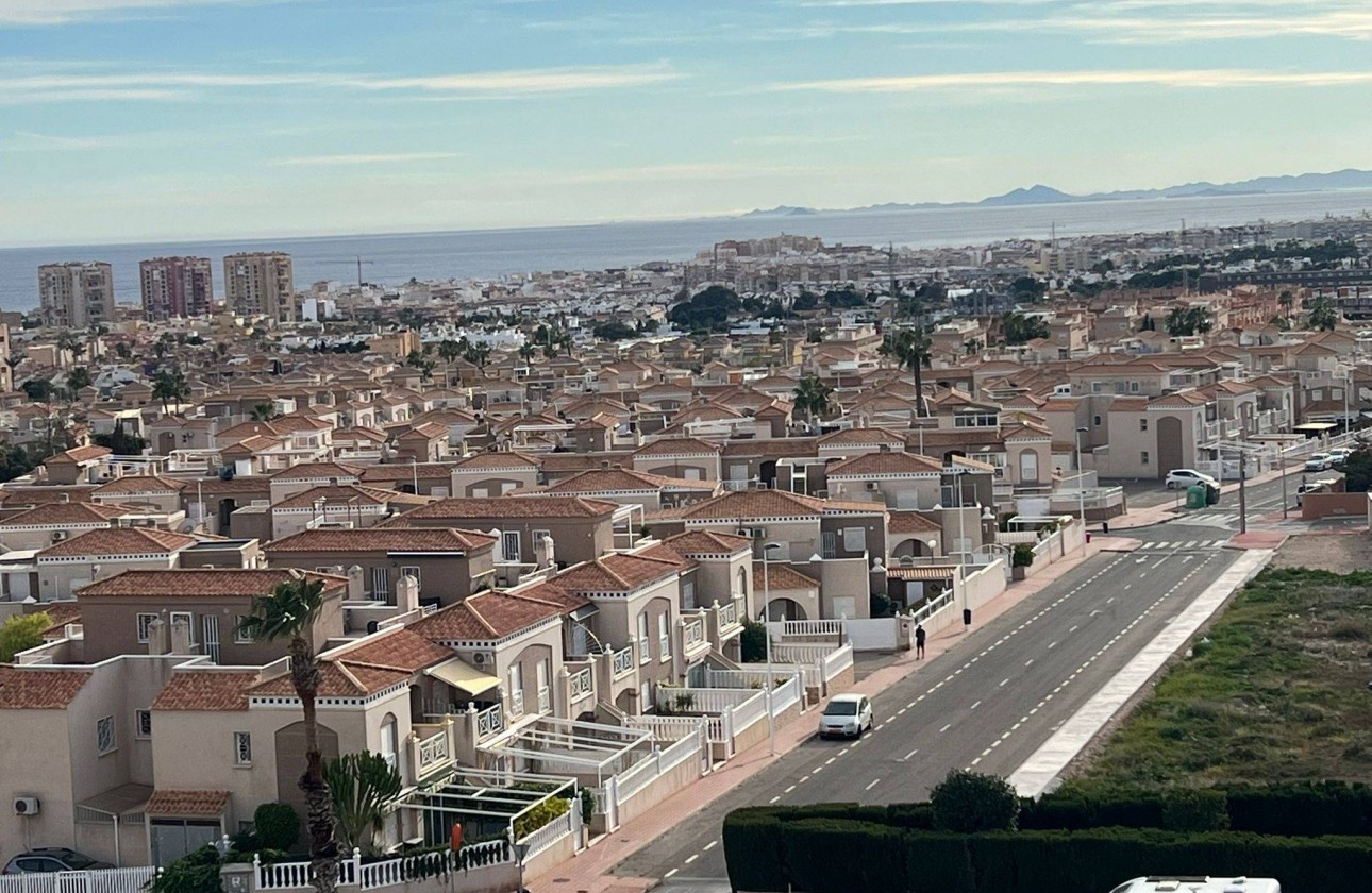 Reventa - Apartamento / piso - Torrevieja - Aguas Nuevas