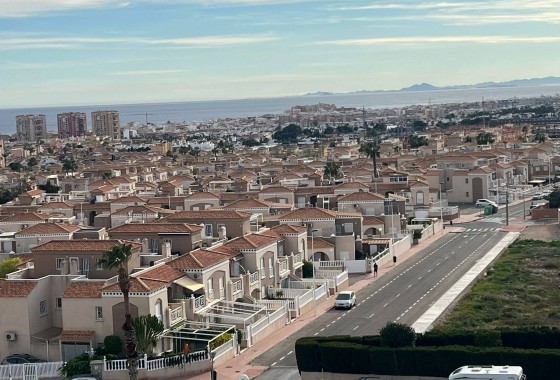 Reventa - Apartamento / piso - Torrevieja - Aguas Nuevas