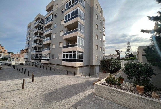 Reventa - Apartamento / piso - Torrevieja - Aguas Nuevas