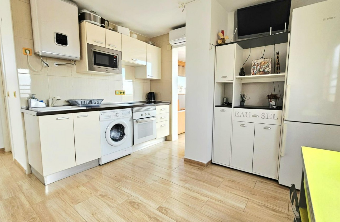 Resale - Apartment / flat - Torrevieja - Nueva Torrevieja