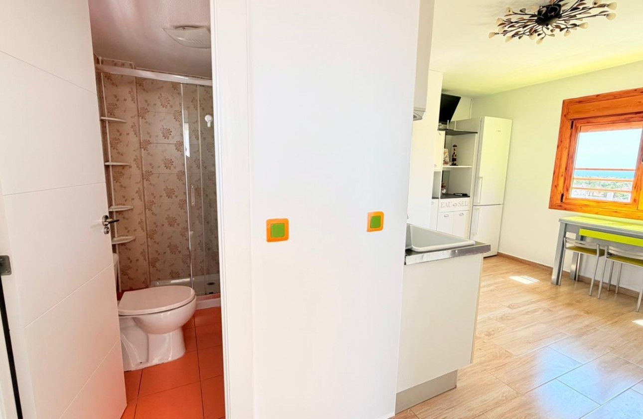 Resale - Apartment / flat - Torrevieja - Nueva Torrevieja