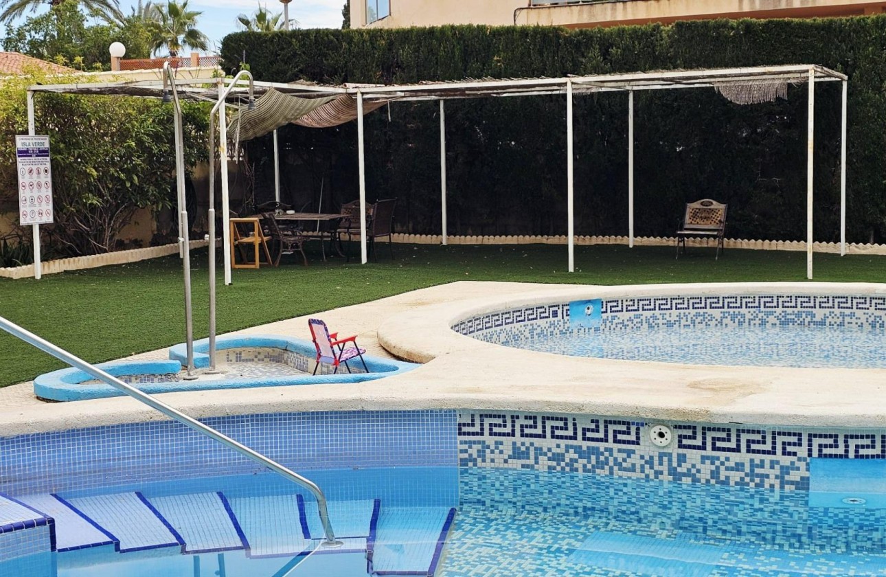 Resale - Apartment / flat - Torrevieja - Nueva Torrevieja