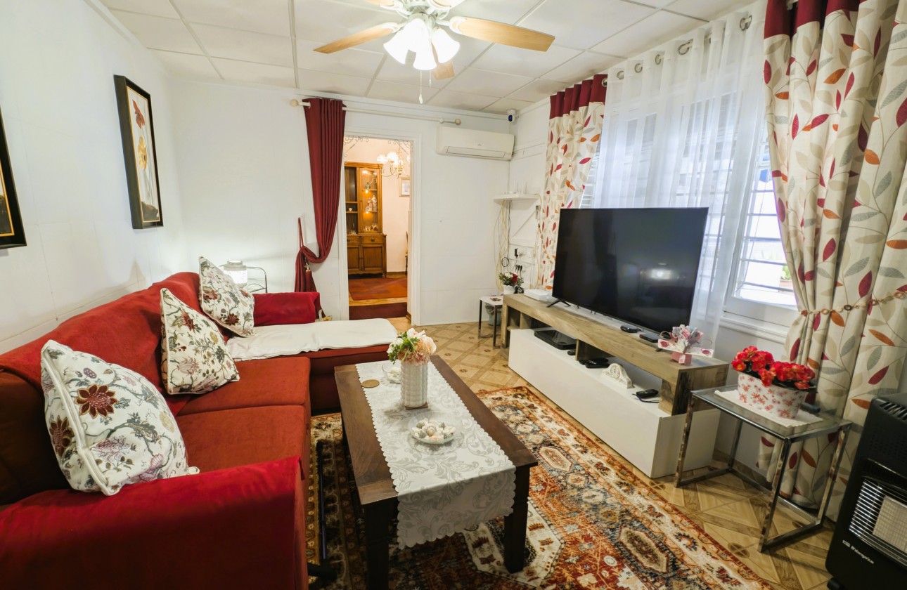 Revente - Property - Rafal - Inland