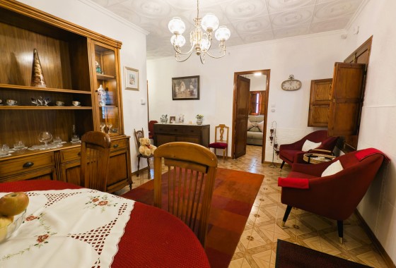 Revente - Property - Rafal - Inland