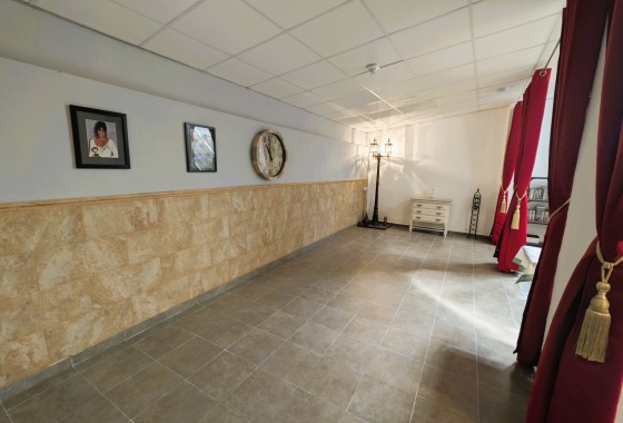 Revente - Property - Rafal - Inland