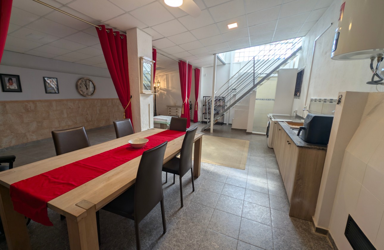 Revente - Property - Rafal - Inland
