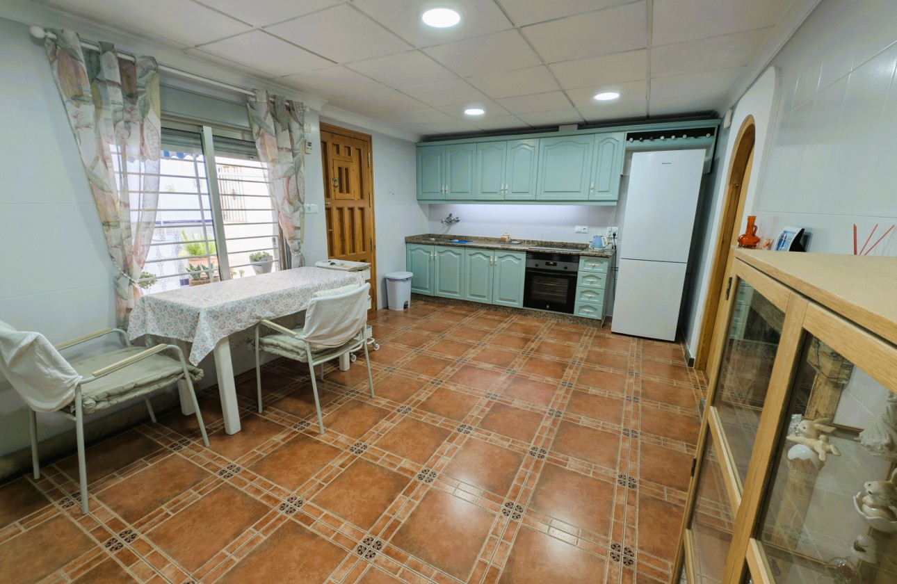 Revente - Property - Rafal - Inland