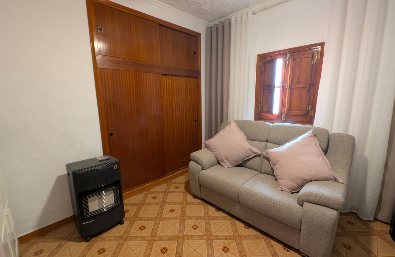 Revente - Property - Rafal - Inland