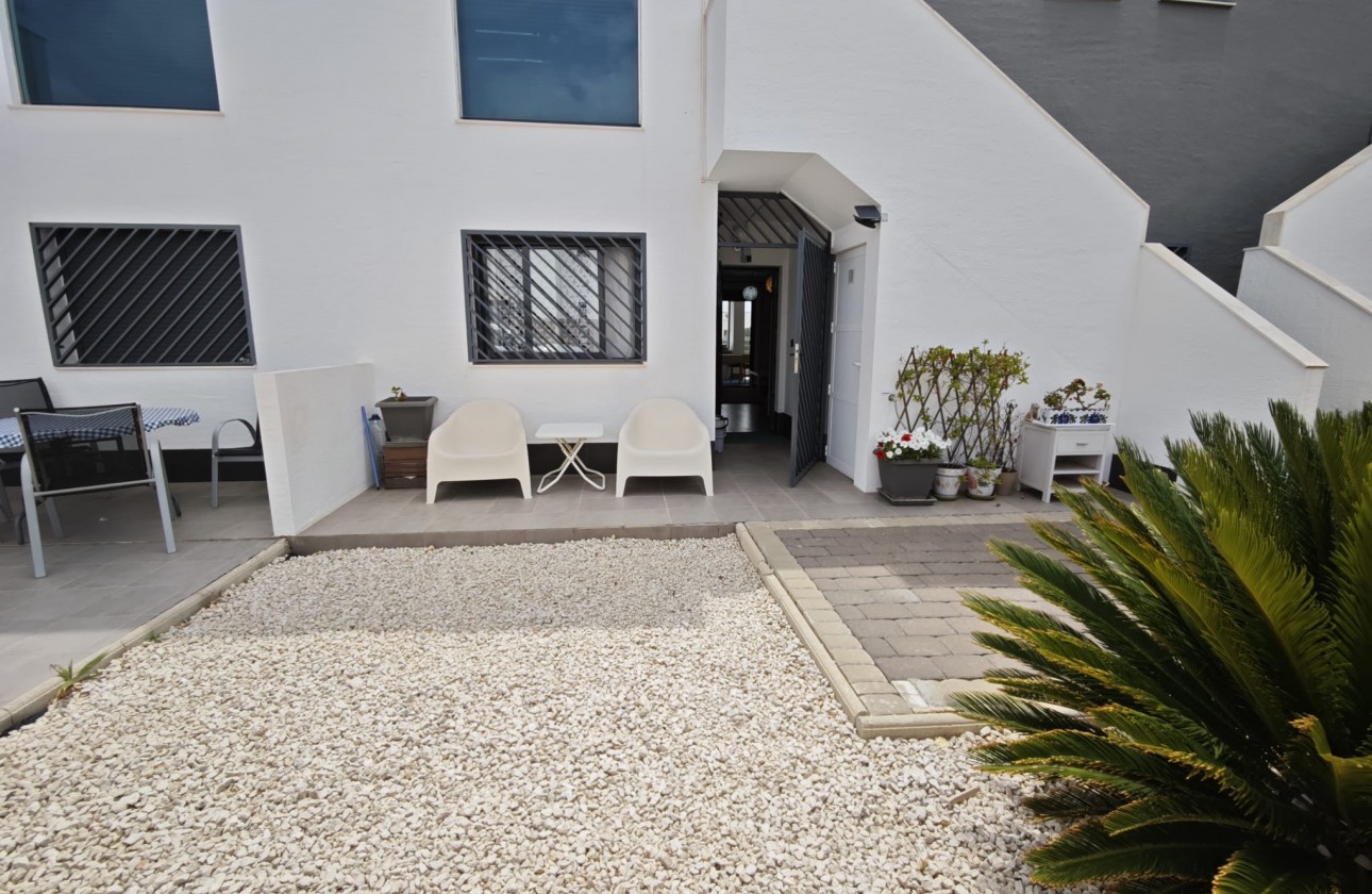 Resale - Apartment / flat - La Zenia - Costa Blanca