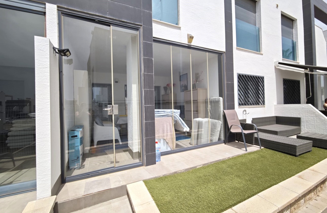 Resale - Apartment / flat - La Zenia - Costa Blanca