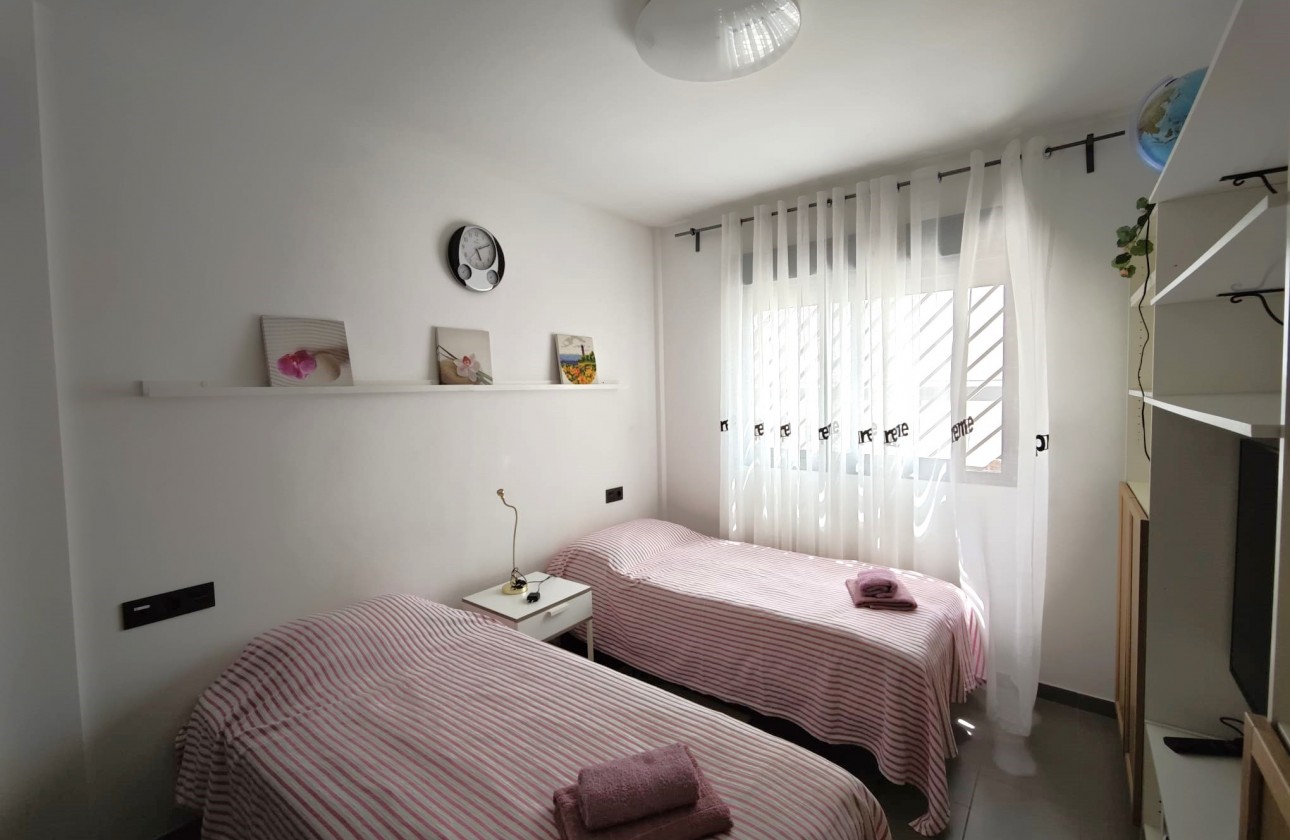 Resale - Apartment / flat - La Zenia - Costa Blanca