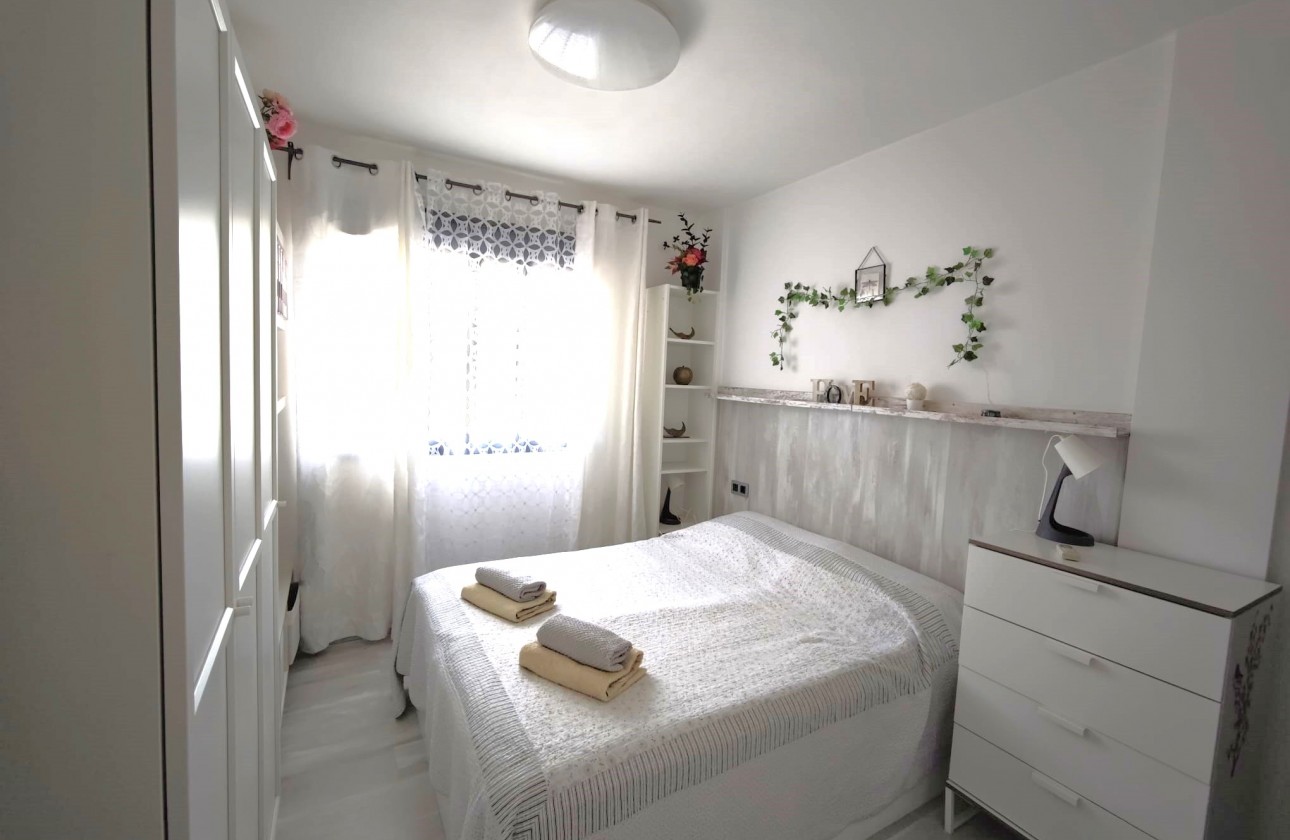 Resale - Apartment / flat - La Zenia - Costa Blanca