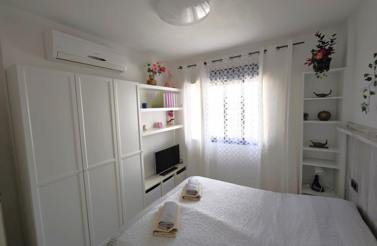 Resale - Apartment / flat - La Zenia - Costa Blanca