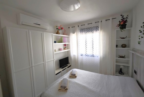 Resale - Apartment / flat - La Zenia - Costa Blanca