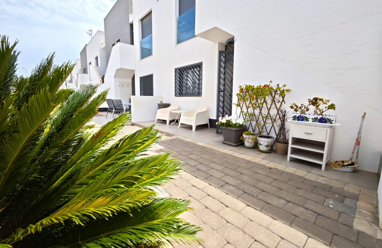 Resale - Apartment / flat - La Zenia - Costa Blanca