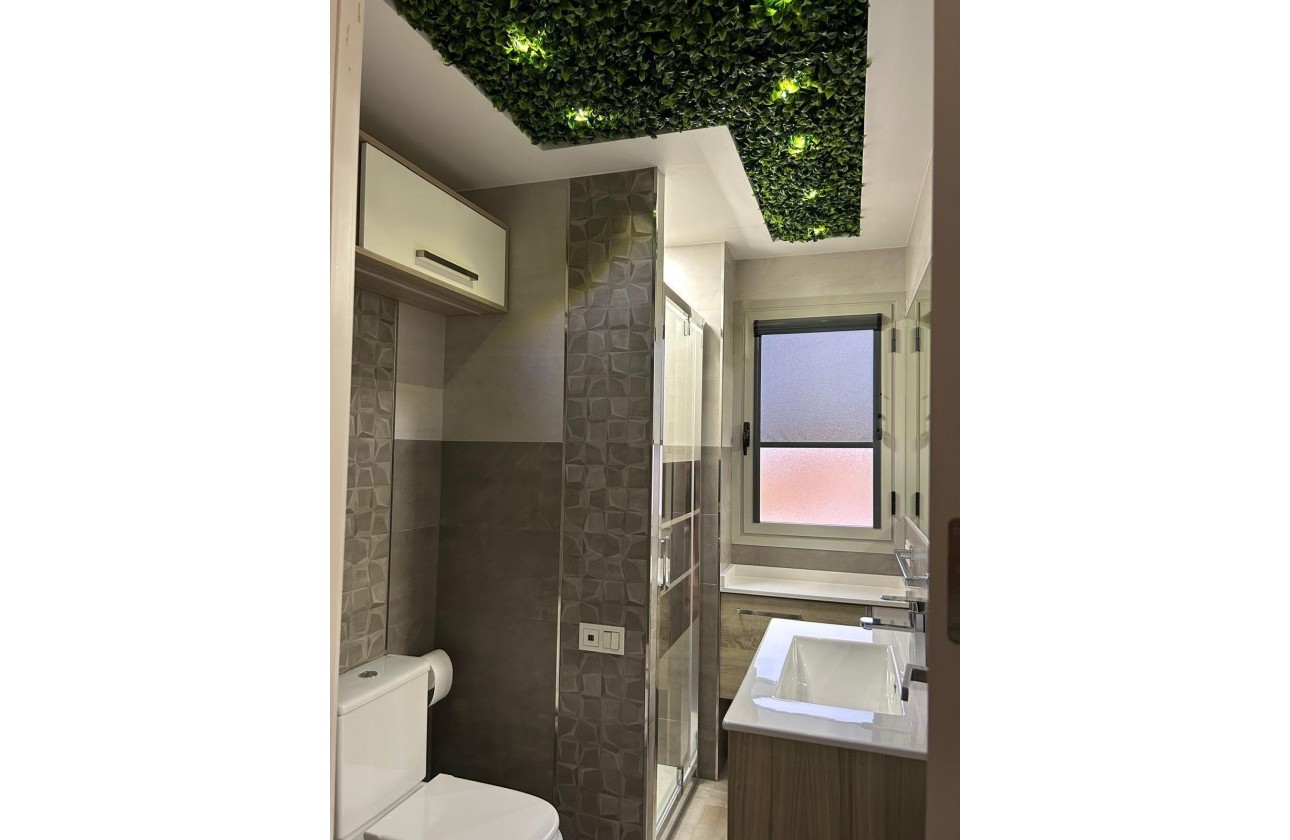 Resale - Apartment / flat - Torrevieja - Playa del Cura
