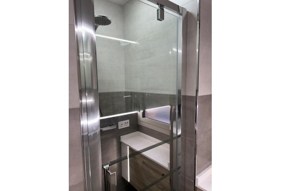 Resale - Apartment / flat - Torrevieja - Playa del Cura