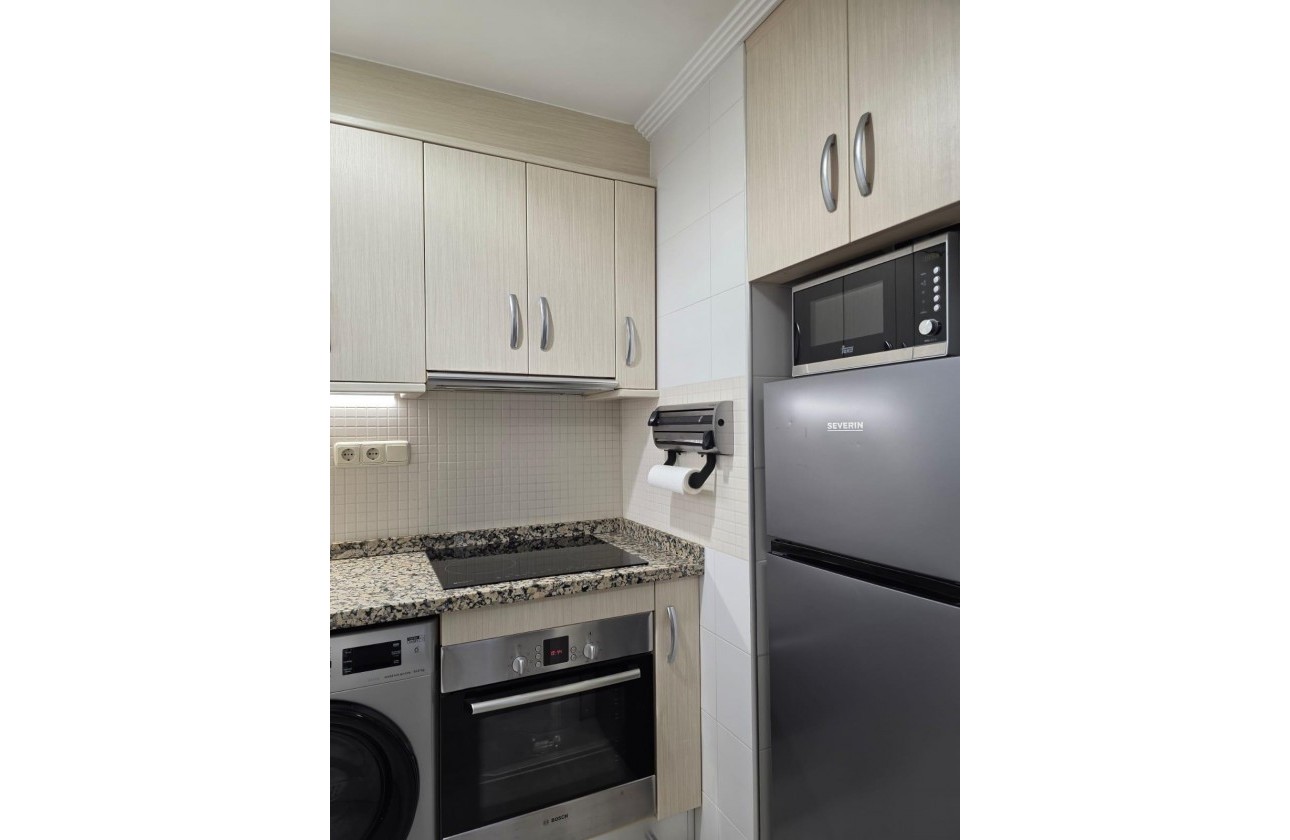Resale - Apartment / flat - Torrevieja - Playa del Cura