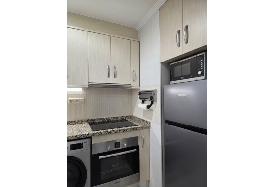 Resale - Apartment / flat - Torrevieja - Playa del Cura