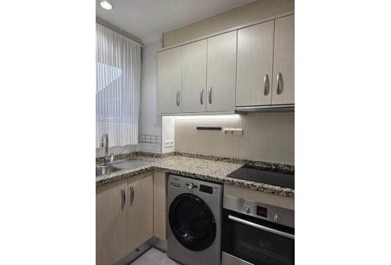 Resale - Apartment / flat - Torrevieja - Playa del Cura