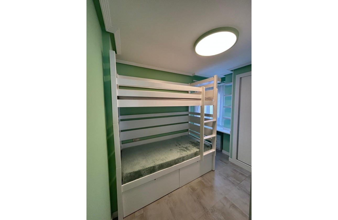 Resale - Apartment / flat - Torrevieja - Playa del Cura