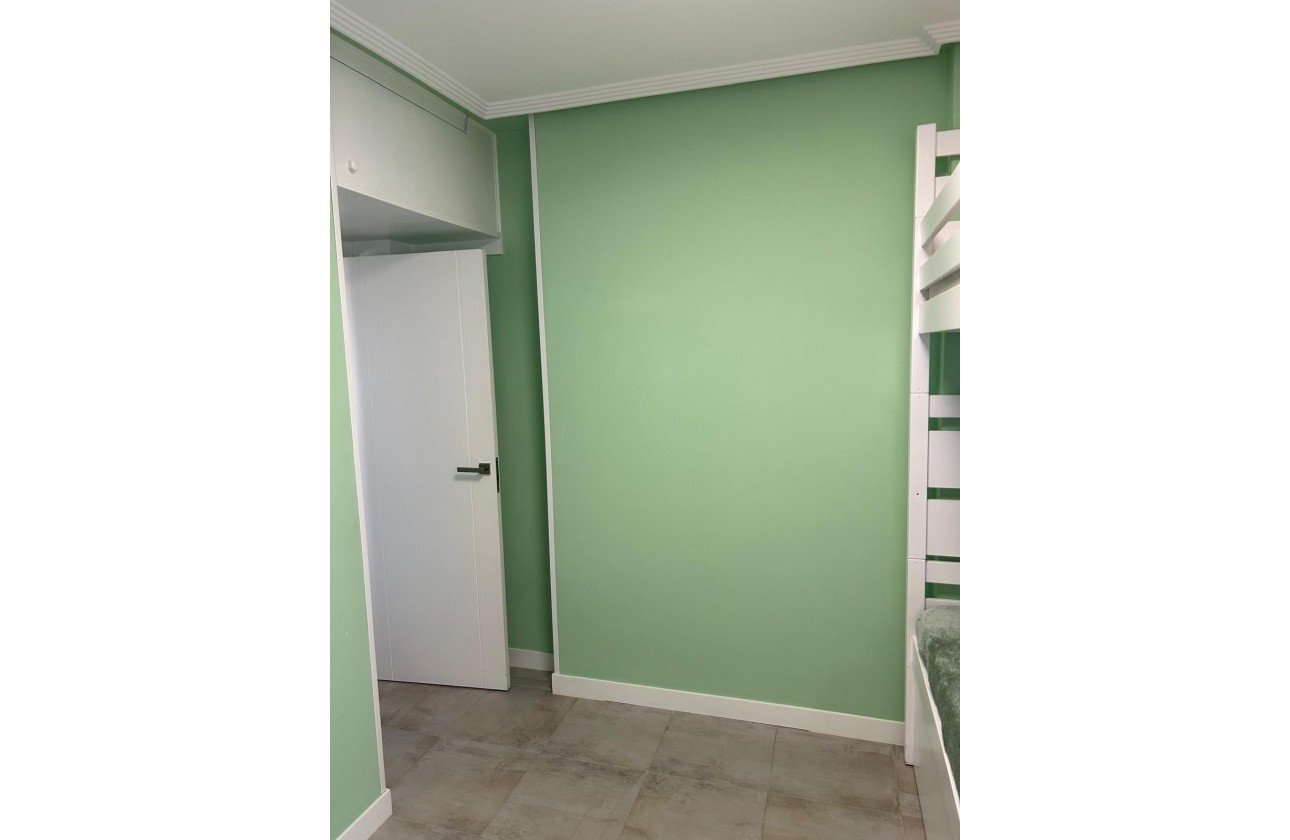Resale - Apartment / flat - Torrevieja - Playa del Cura