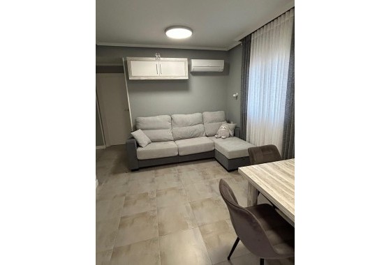 Resale - Apartment / flat - Torrevieja - Playa del Cura