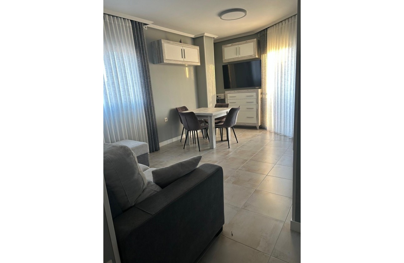 Resale - Apartment / flat - Torrevieja - Playa del Cura