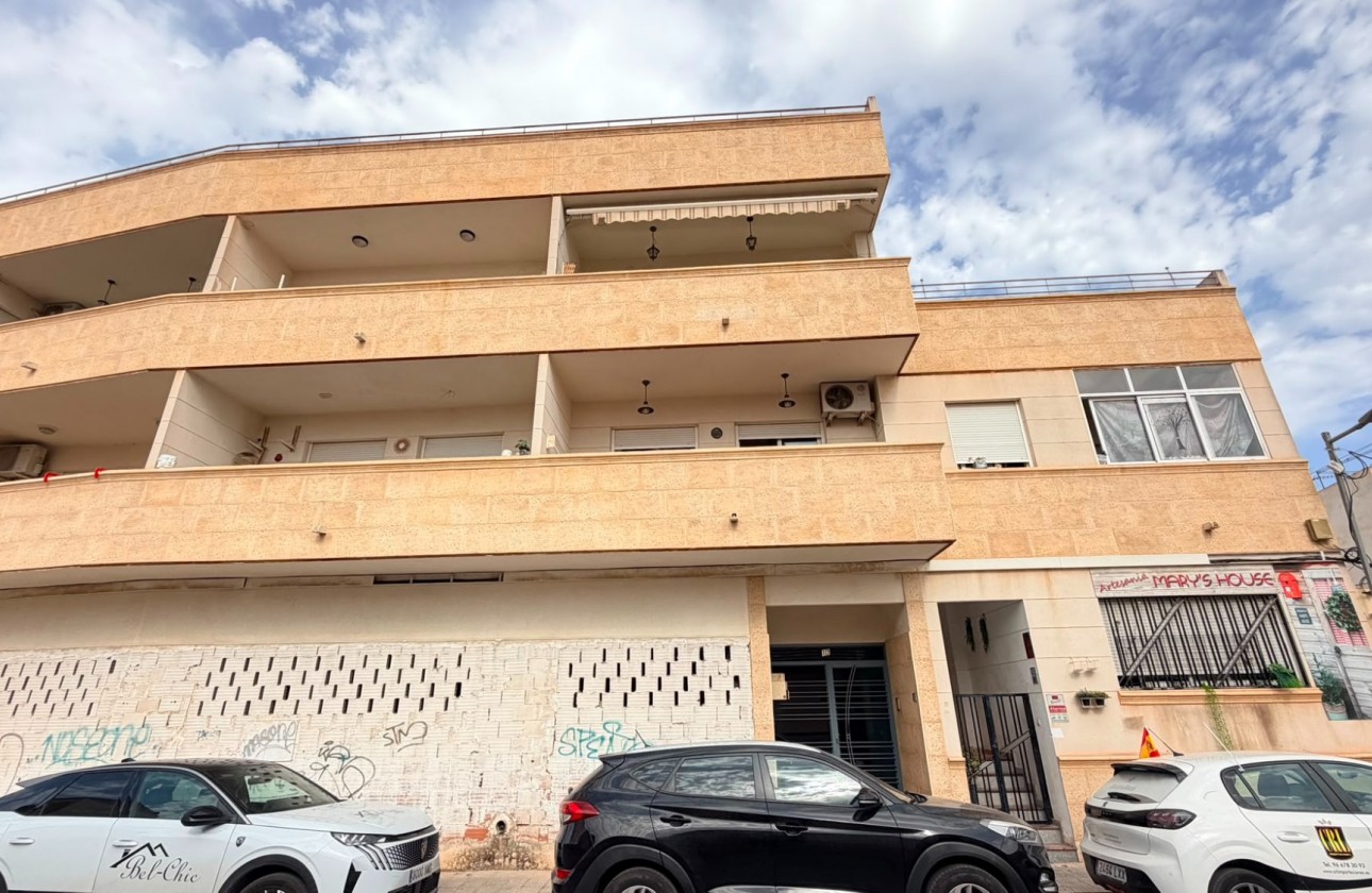 Reventa - Apartamento / piso - Los Montesinos - Costa Blanca