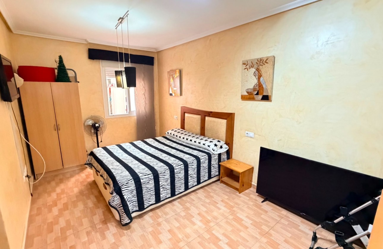 Reventa - Apartamento / piso - Los Montesinos - Costa Blanca
