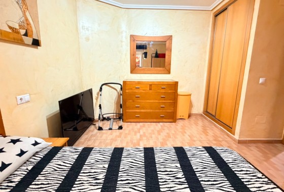 Reventa - Apartamento / piso - Los Montesinos - Costa Blanca