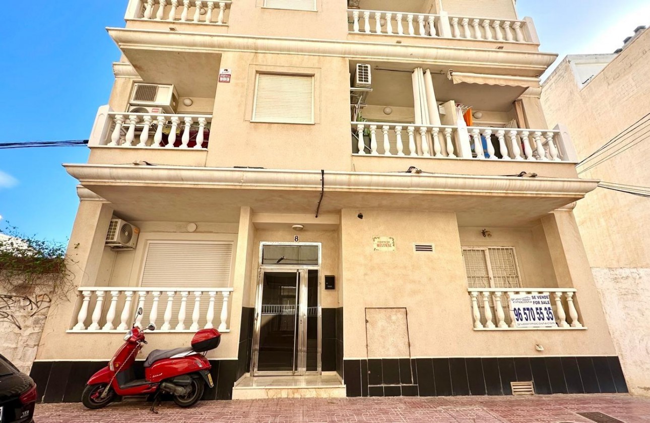 Reventa - Apartamento / piso - Torrevieja - La Mata pueblo