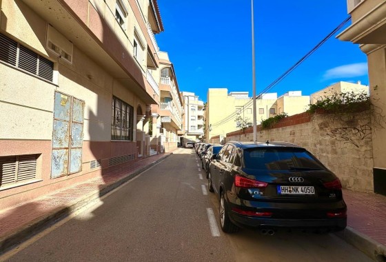 Reventa - Apartamento / piso - Torrevieja - La Mata pueblo