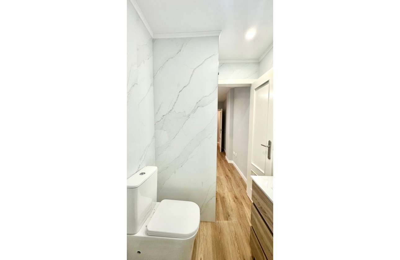 Reventa - Apartamento / piso - Torrevieja - La Mata pueblo