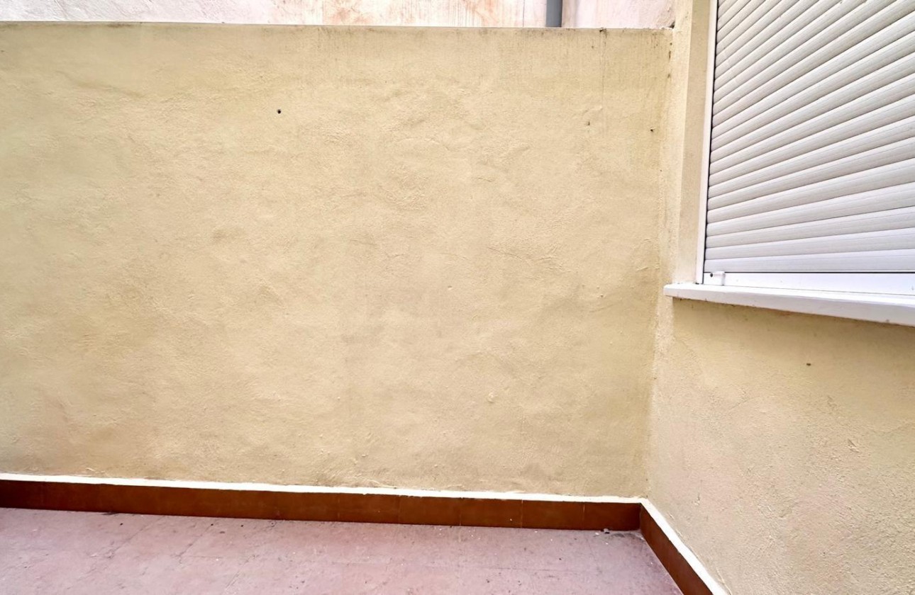 Reventa - Apartamento / piso - Torrevieja - La Mata pueblo