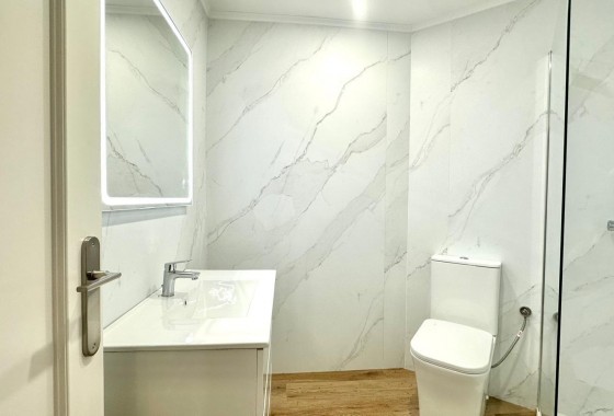 Reventa - Apartamento / piso - Torrevieja - La Mata pueblo