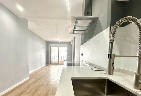 Reventa - Apartamento / piso - Torrevieja - La Mata pueblo