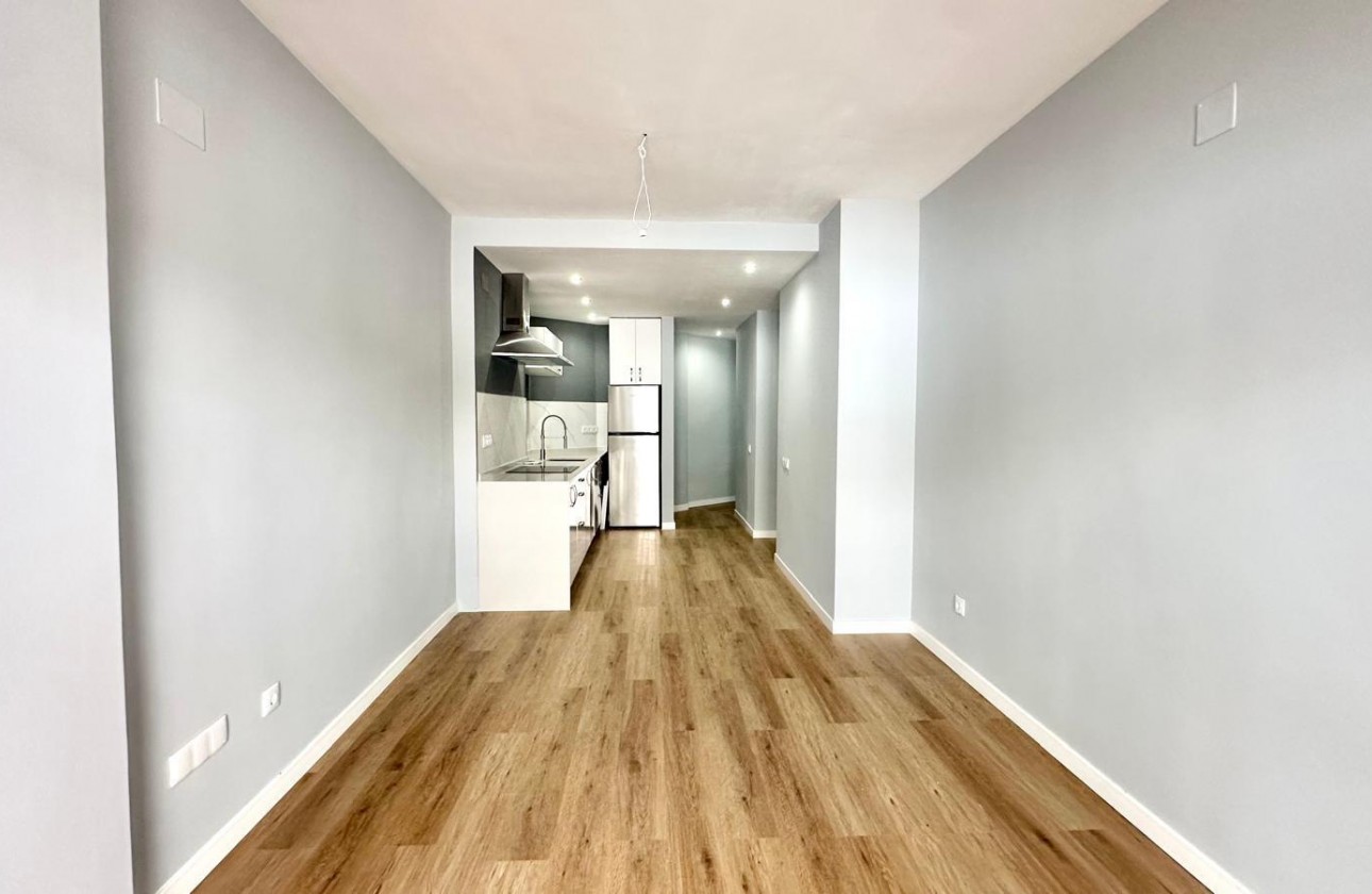 Reventa - Apartamento / piso - Torrevieja - La Mata pueblo
