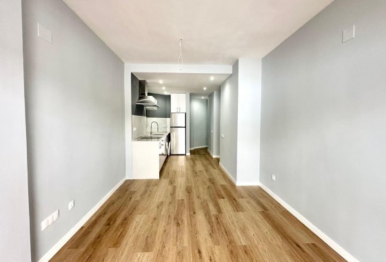 Reventa - Apartamento / piso - Torrevieja - La Mata pueblo