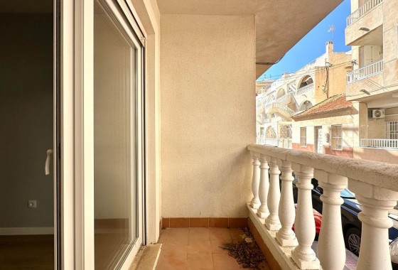 Reventa - Apartamento / piso - Torrevieja - La Mata pueblo
