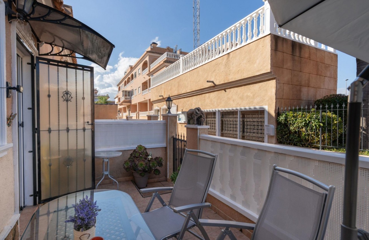 Revente - Villa - Orihuela Costa - Los Dolses