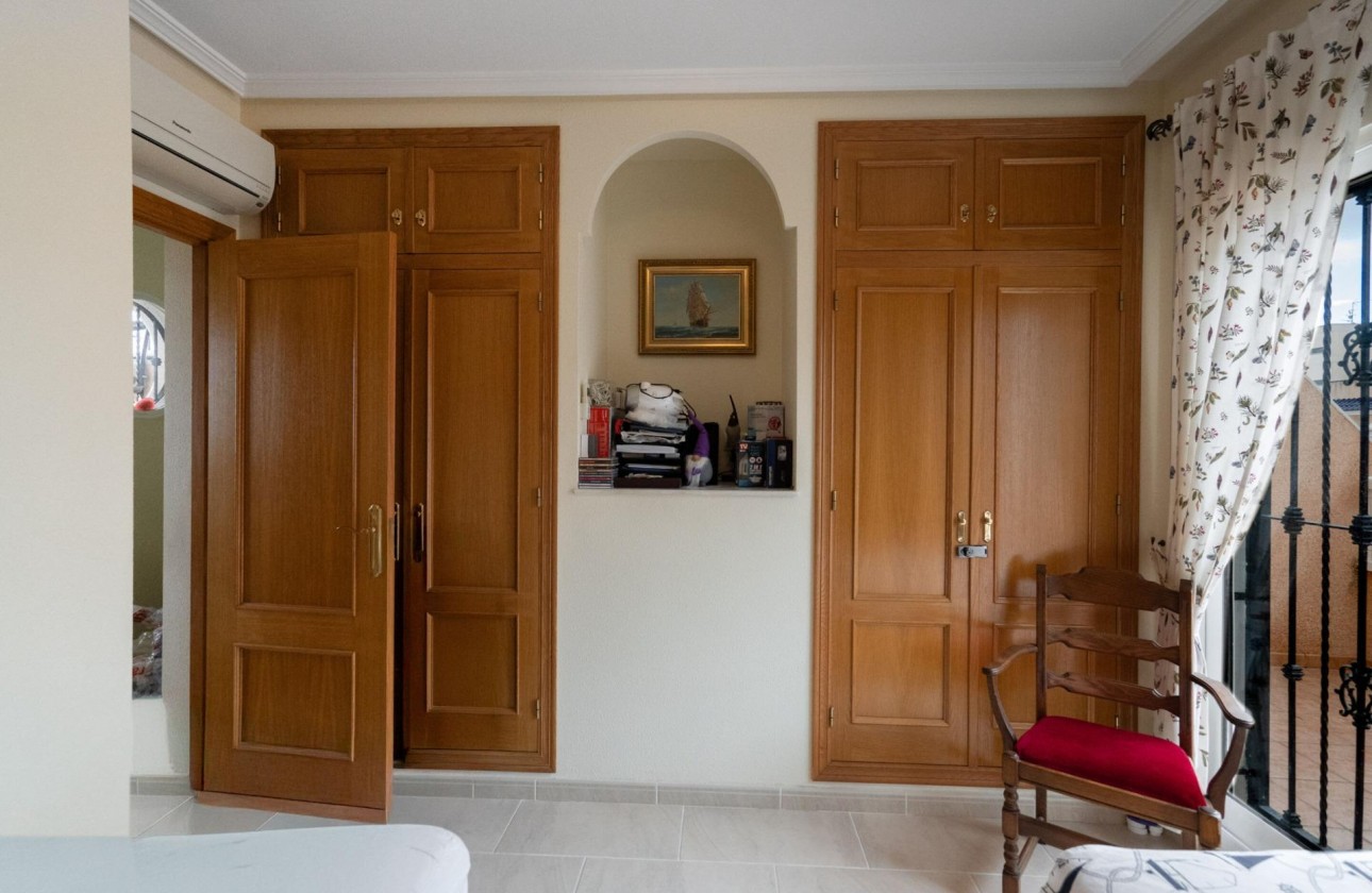 Revente - Villa - Orihuela Costa - Los Dolses