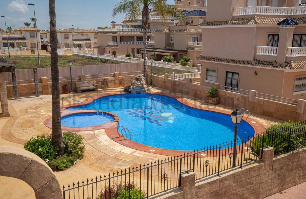 Revente - Villa - Orihuela Costa - Los Dolses