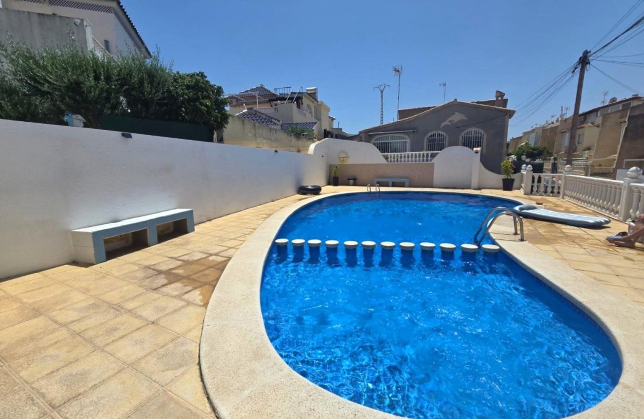 Reventa - Chalet - Torrevieja - Los balcones