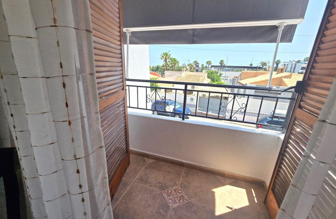 Reventa - Chalet - Torrevieja - Los balcones