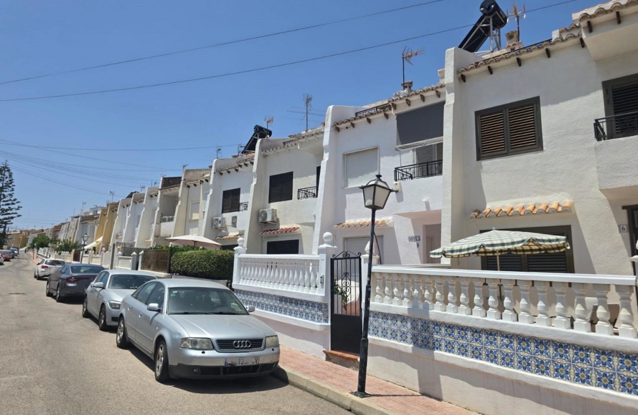 Reventa - Chalet - Torrevieja - Los balcones